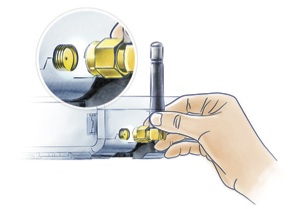 Connexion de l'antenne au dos du Fibaro Home Center Lite